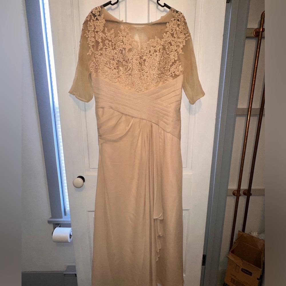 Champagne color